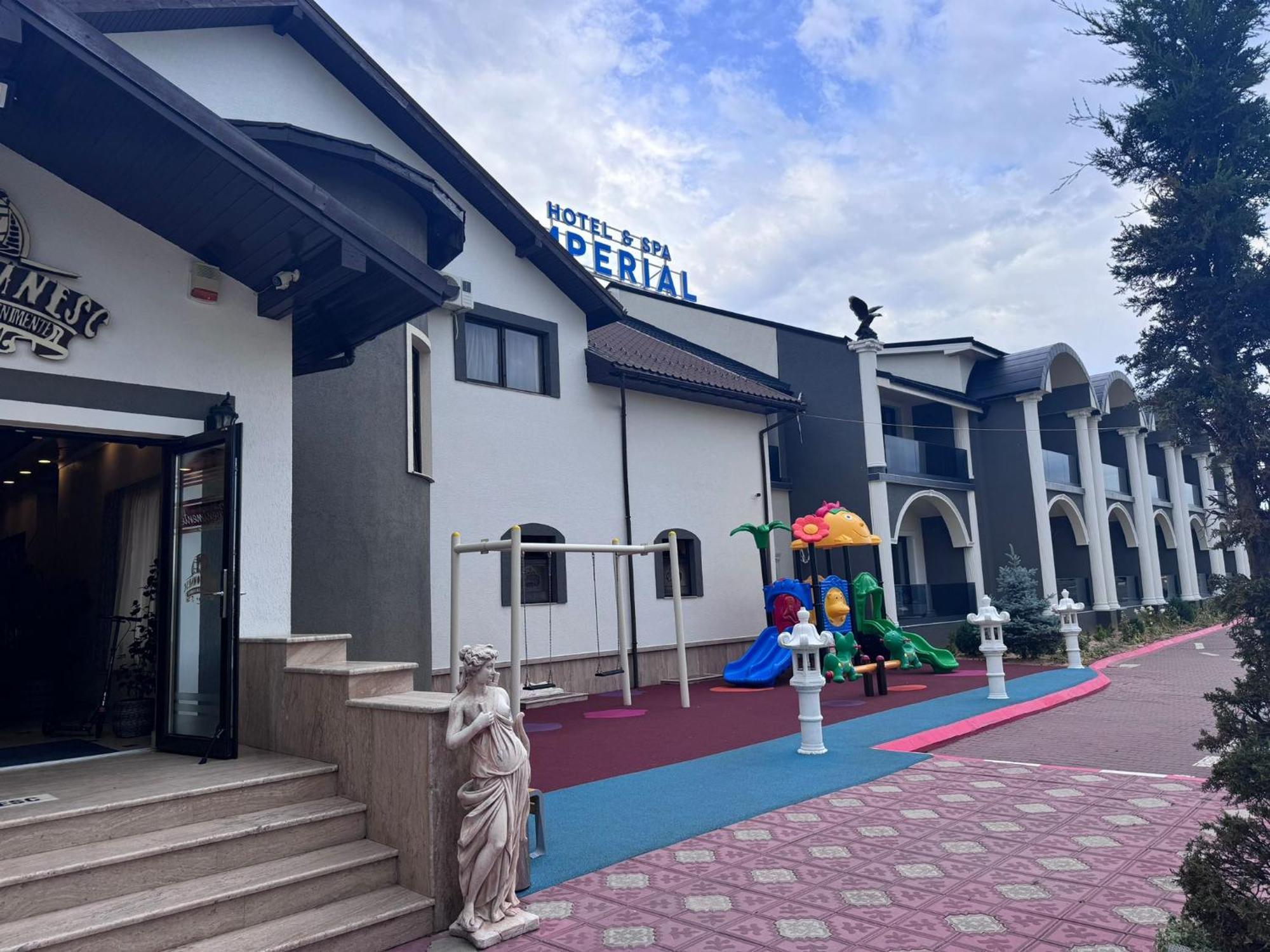 Hanul Domnesc Imperial Hotel & Spa Călan Exteriör bild