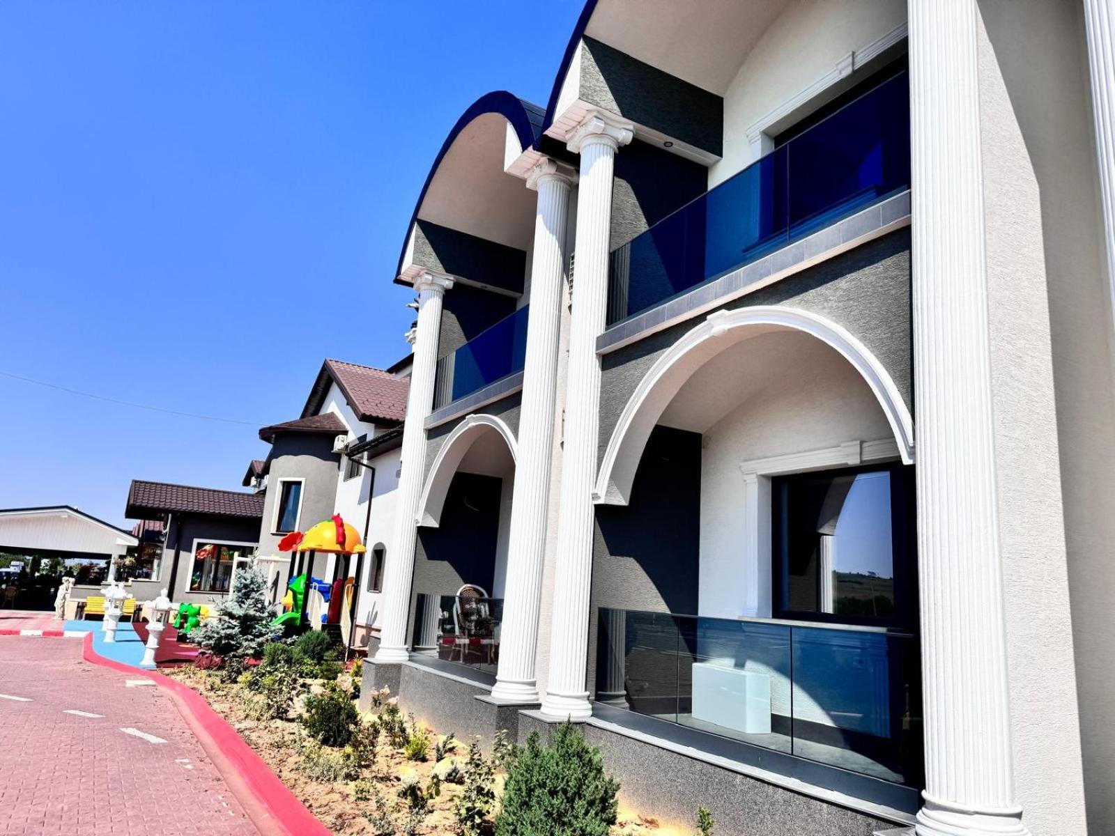 Hanul Domnesc Imperial Hotel & Spa Călan Exteriör bild