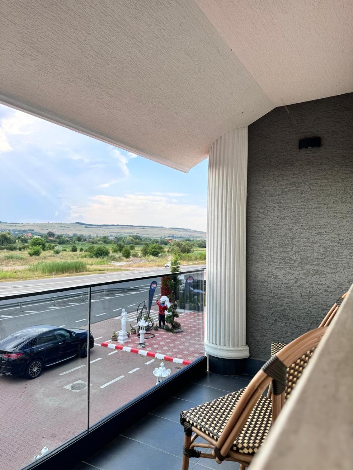 Hanul Domnesc Imperial Hotel & Spa Călan Exteriör bild