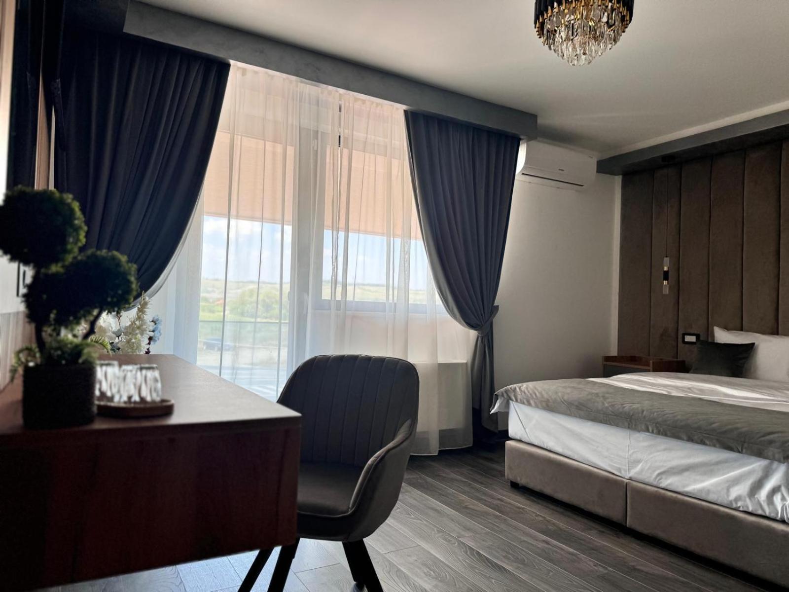 Hanul Domnesc Imperial Hotel & Spa Călan Exteriör bild