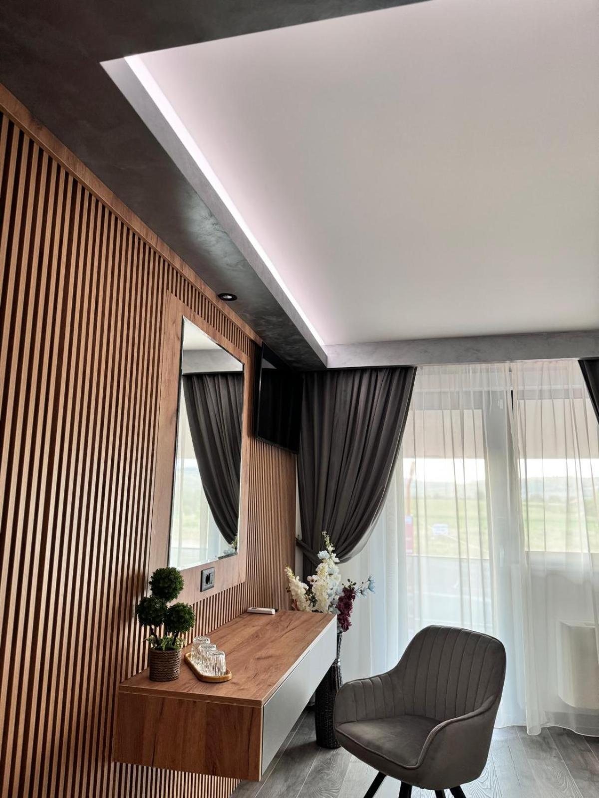 Hanul Domnesc Imperial Hotel & Spa Călan Exteriör bild