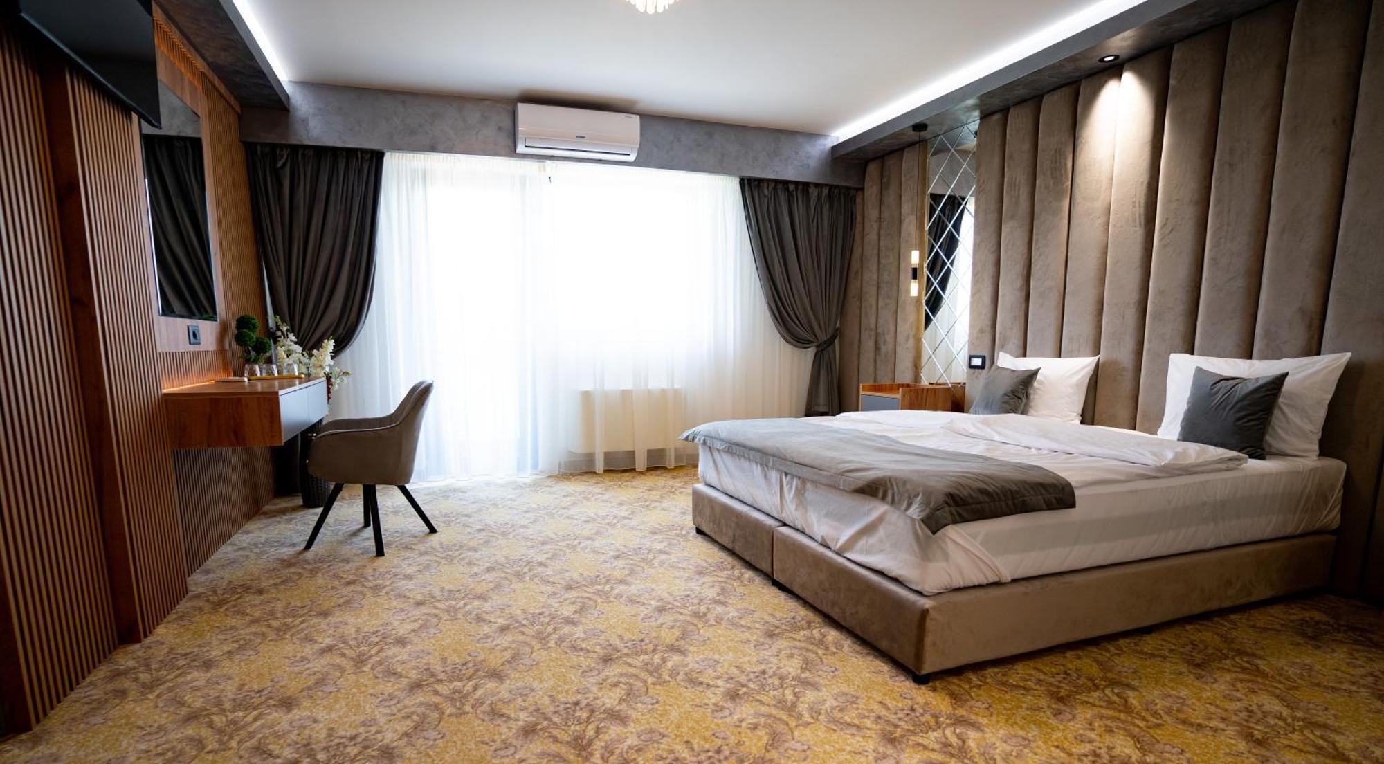Hanul Domnesc Imperial Hotel & Spa Călan Exteriör bild