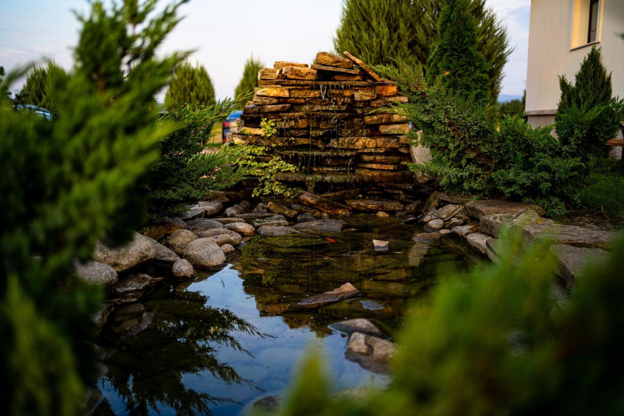 Hanul Domnesc Imperial Hotel & Spa Călan Exteriör bild