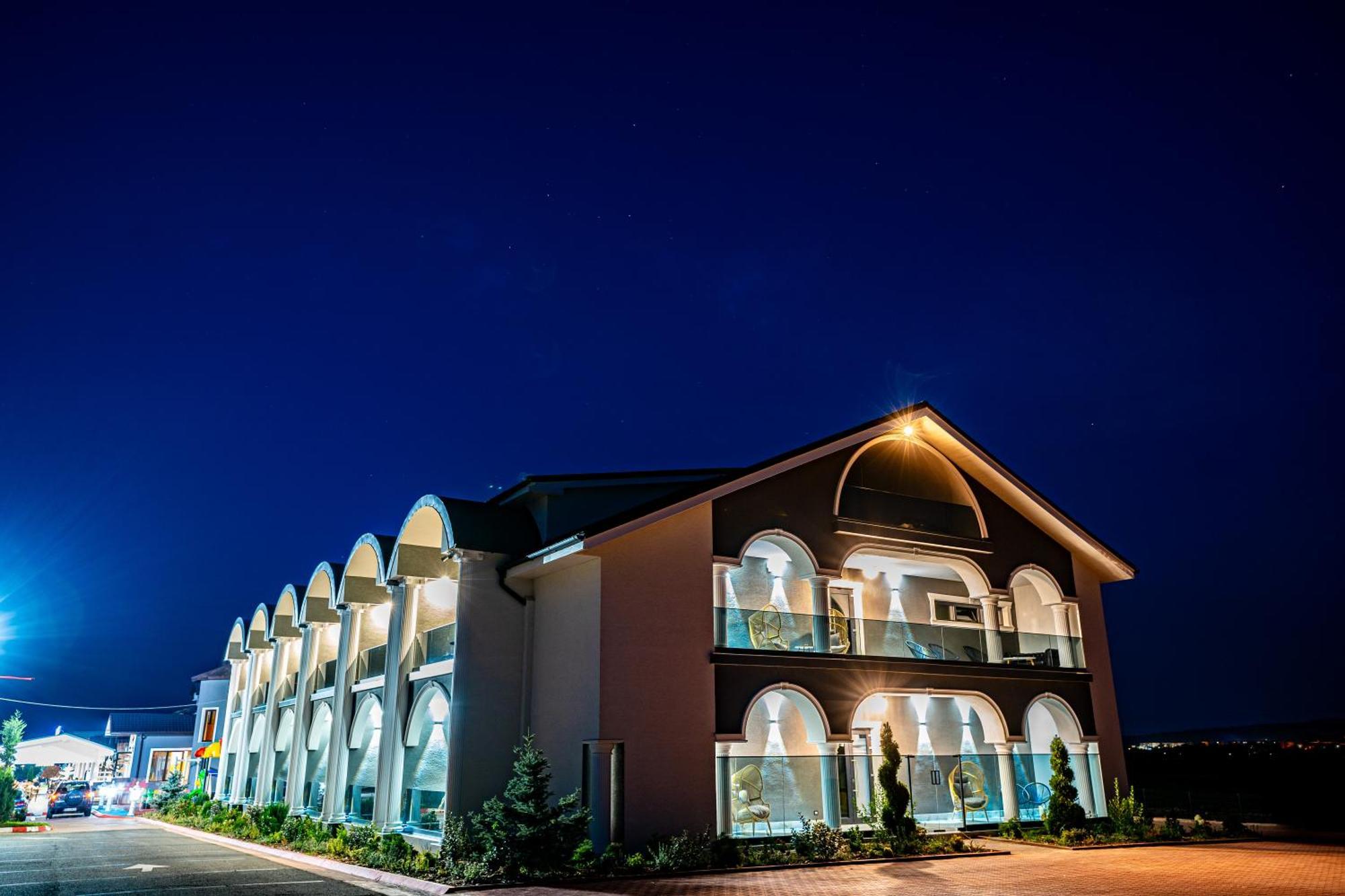 Hanul Domnesc Imperial Hotel & Spa Călan Exteriör bild